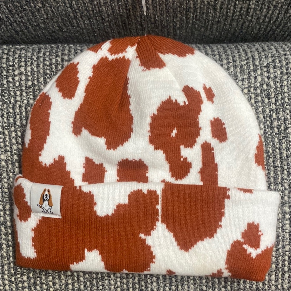 Hush Puppies 🐶 Brown and White Beanie